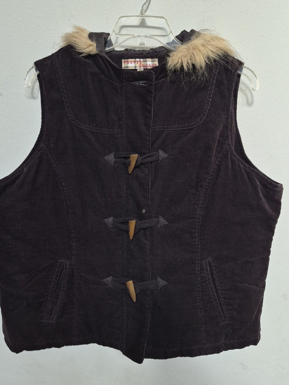 TWENTY TWENTY Vintage Women's Corduroy Toggle Vest with Faux Fur Trim - Brown 2X